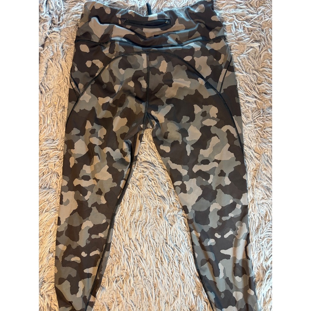 Athleta Lightning 7/8 Tight Camo Leggings Grey Olive Green Size L 487508